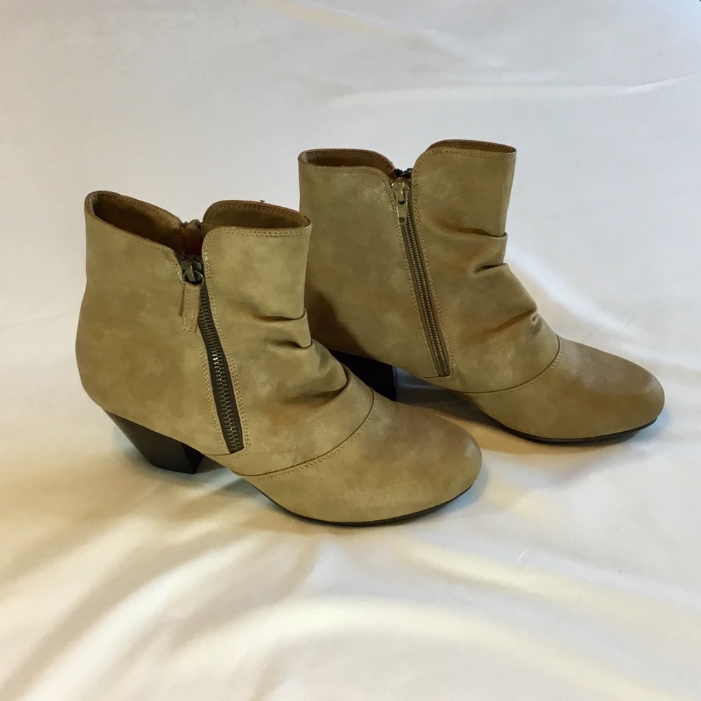 Rialto Ankle Boots Size 8, Booties EUC